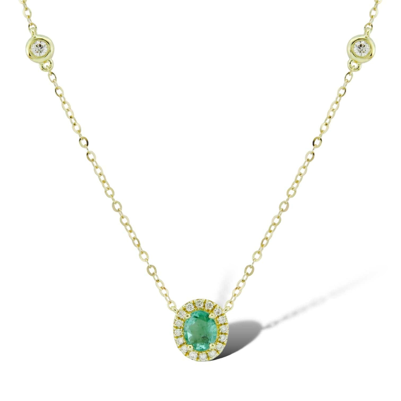 OVAL SHAPED PENDANT WITH EMERALD AND DIAMONDS