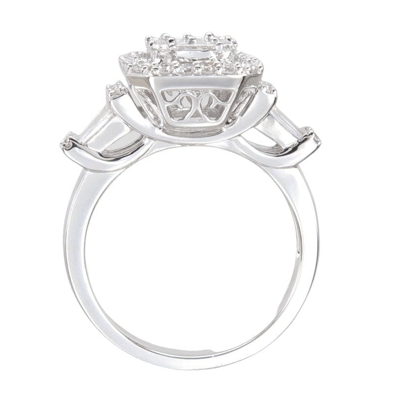 SOLITAIRE RING WITH BAGUETTE AND ROUND DIAMONDS
